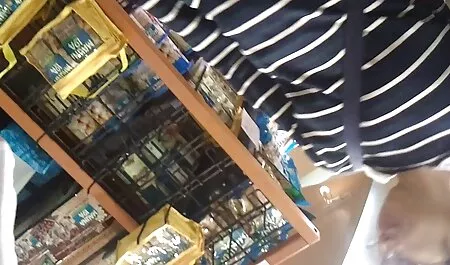 Hai phụ nữ khẩn trương đi để làm việc để phục vụ một khách hàng phong phú, bịt mắt và biết tất cả sở thích của họ trong đó chính sex nhật bản full hd không che là điều tình dục.