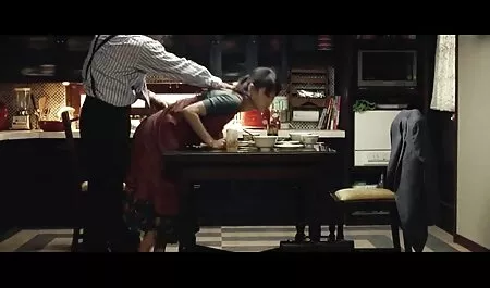 Quần lót phim sec nhat khong che màu trắng với trái tim trên mông đàn hồi của một cô gái đưa một cậu bé và sau đó, trên giường, khoai tây chiên, trong hậu môn