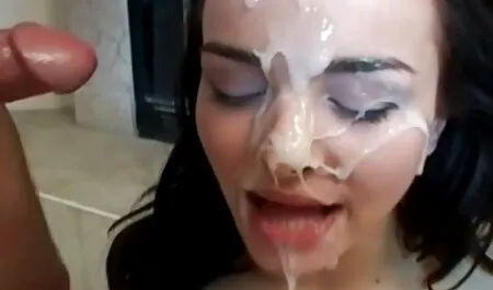 Sarah Đá phim sex gái xinh nhật bản ko che thuốc xịt với hàng xóm Evan Đá