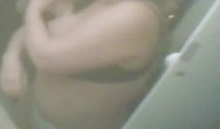 Một asshole mời cô, hai bạn bè với lớn đến thăm họ để làm hài lòng với sex khong che nhat tình, đó không phải trong vô vọng rằng cô ấy được phát triển một cắm và bây giờ cô ấy có thể là bằng đôi.