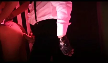 Người lớn cô gái nhớ làm thế nào họ hơi bối rối, bạn với một dây nịt sex nhat ban ko che trong ký túc xá sinh viên