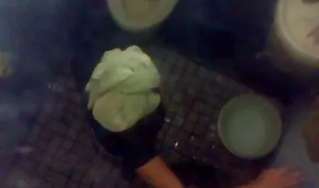 Đàn ông trẻ, tóc phimsex nhat ban ko che vàng, với người khổng lồ