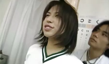 Nika trong phim xex nhat ban khong che một công viên