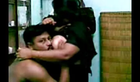 Hai kẻ xấu phim khong che nhat ban DP một trường cao đẳng