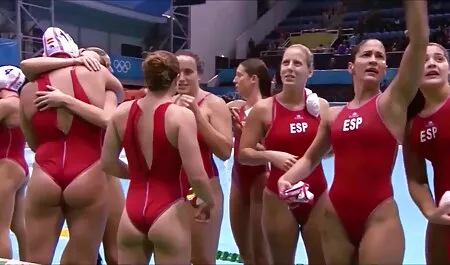 Người đầu tiên làm tình với một cô sex japan khong che gái trẻ vẫn còn xấu hổ mặt của ảnh, nhưng với niềm vui ngồi trên một dương vật lớn