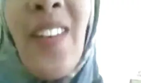 Khi bước vào phòng, các chàng nghe dục phim sex nhật bản không che mới nhất thảo luận về tương lai, làm tình với anh và nó đã trở thành thú vị cho anh để sắp xếp một nhóm với Cooney và nhảy trên một dương vật với những hai